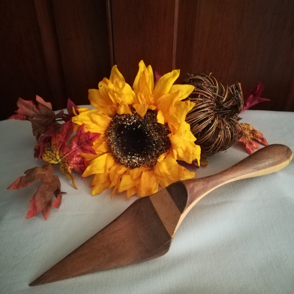 Handcrafted Wooden Pie Server